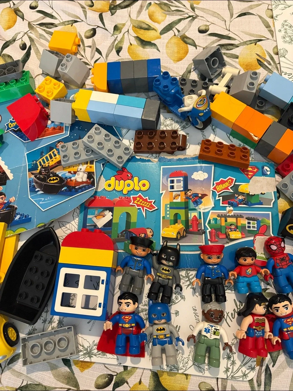 Superhero & Vehicle Mixed Duplo Lego Playset - 12 Figures & 3 vehicles EUC